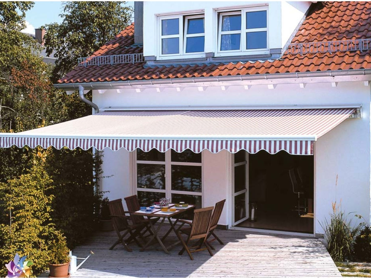 Retractable Awnings